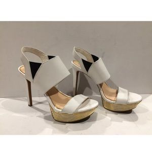 Jessica Simpson size 8.5